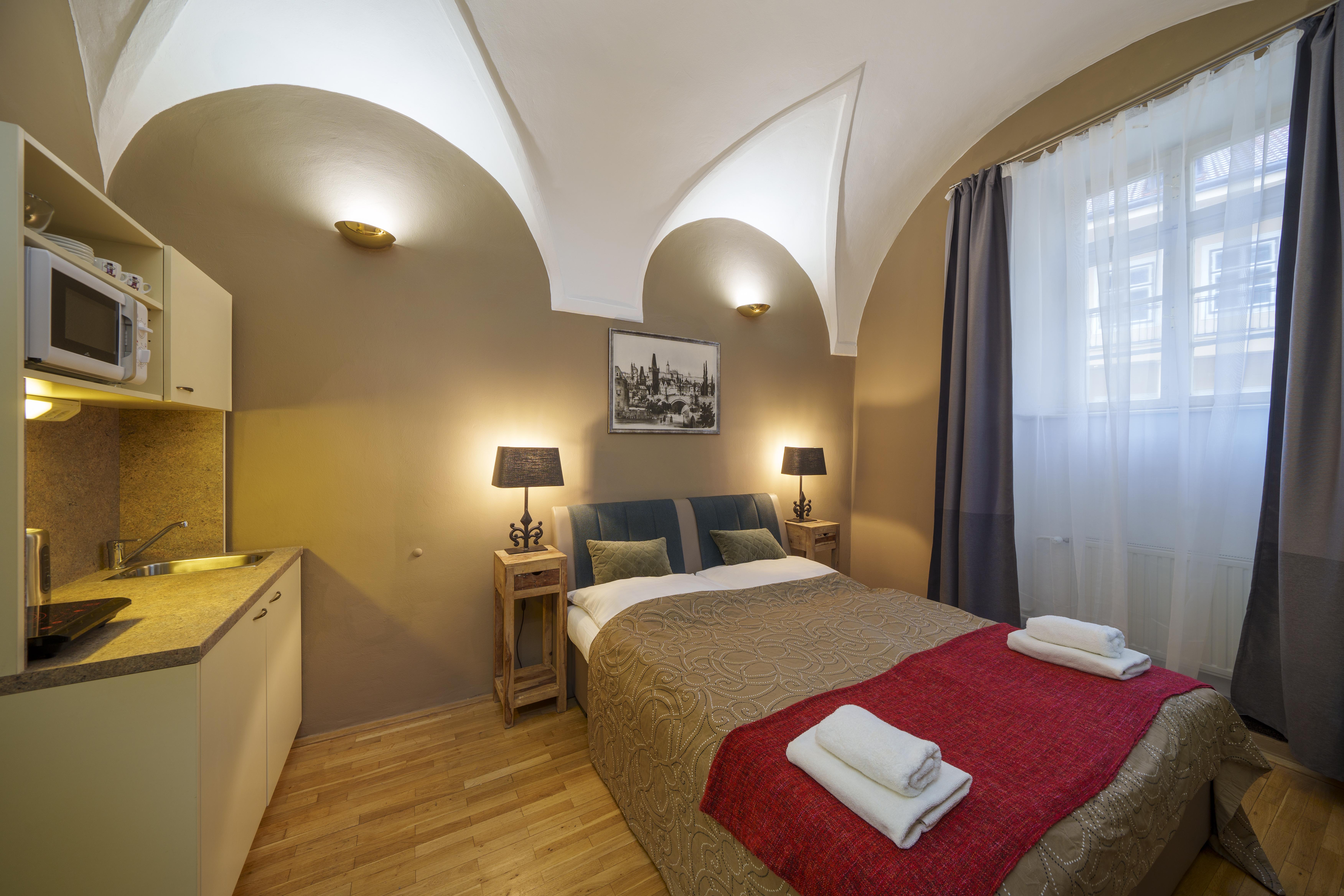 Old Town - Aparthotel Michalska Prag Exteriör bild